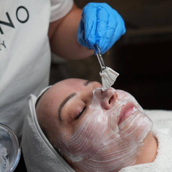 Nicole-Trautmann. Aqua Facial behandlung Radebeul